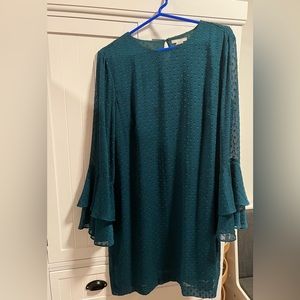 Flare sleeve short dress